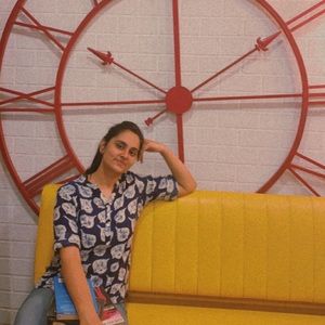 Meet your Posher, Ayushi